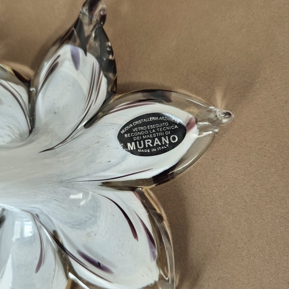 Murano Glass Flowers - Picture 3 of 3